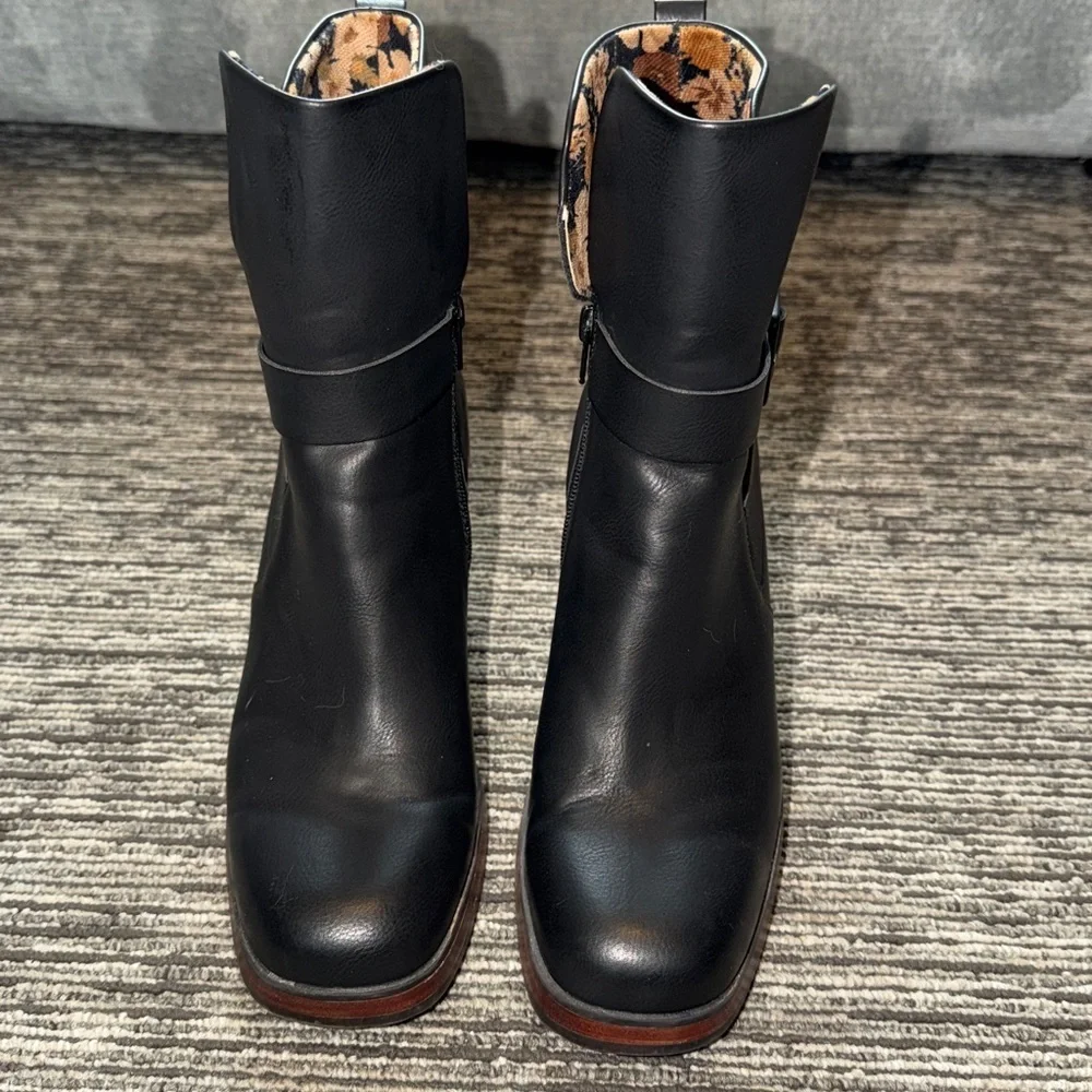 Korks Marcie Patform Boots Black Leather Size 10
